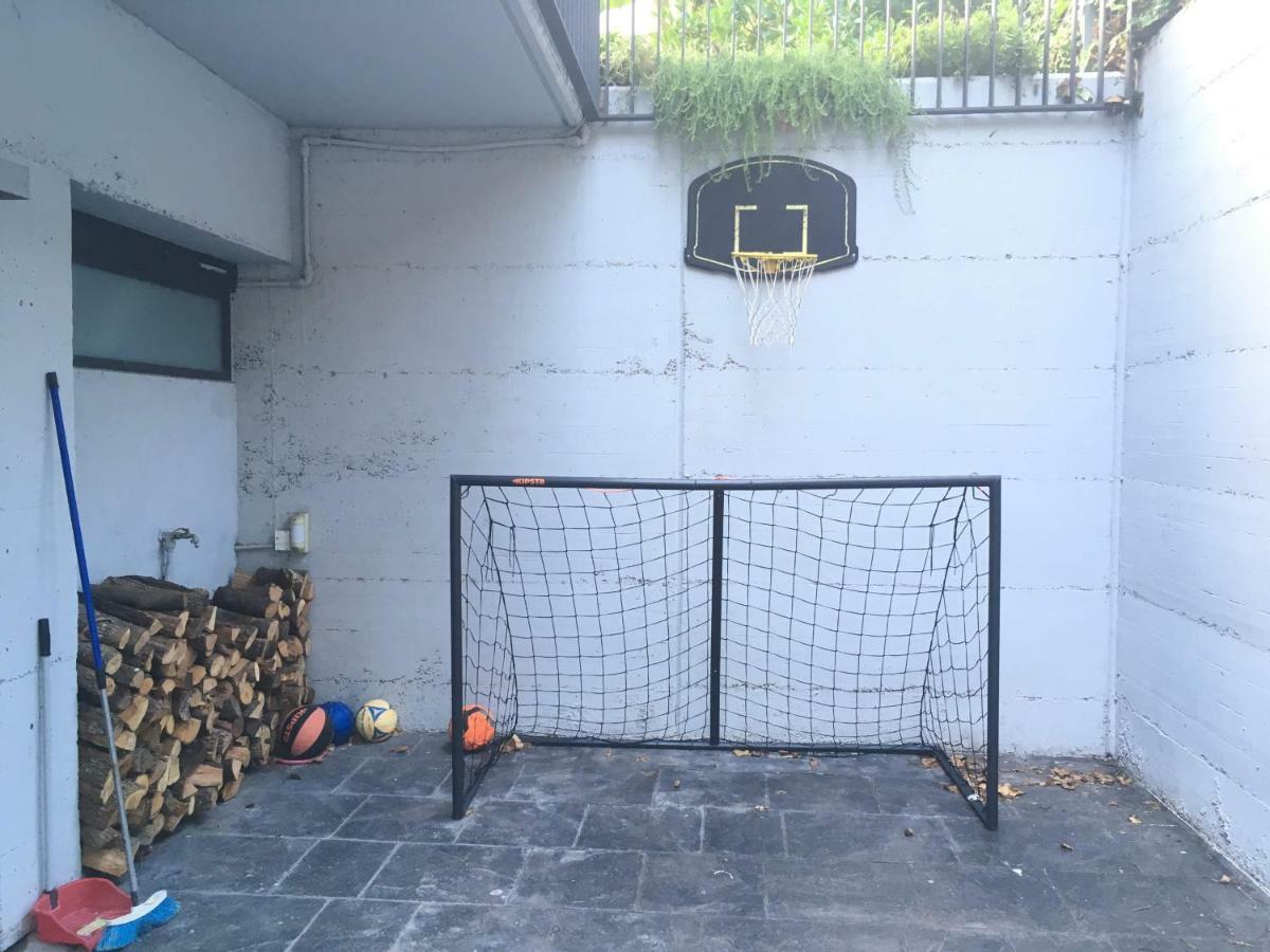 Villa Del Bosque Castelldefels Kültér fotó