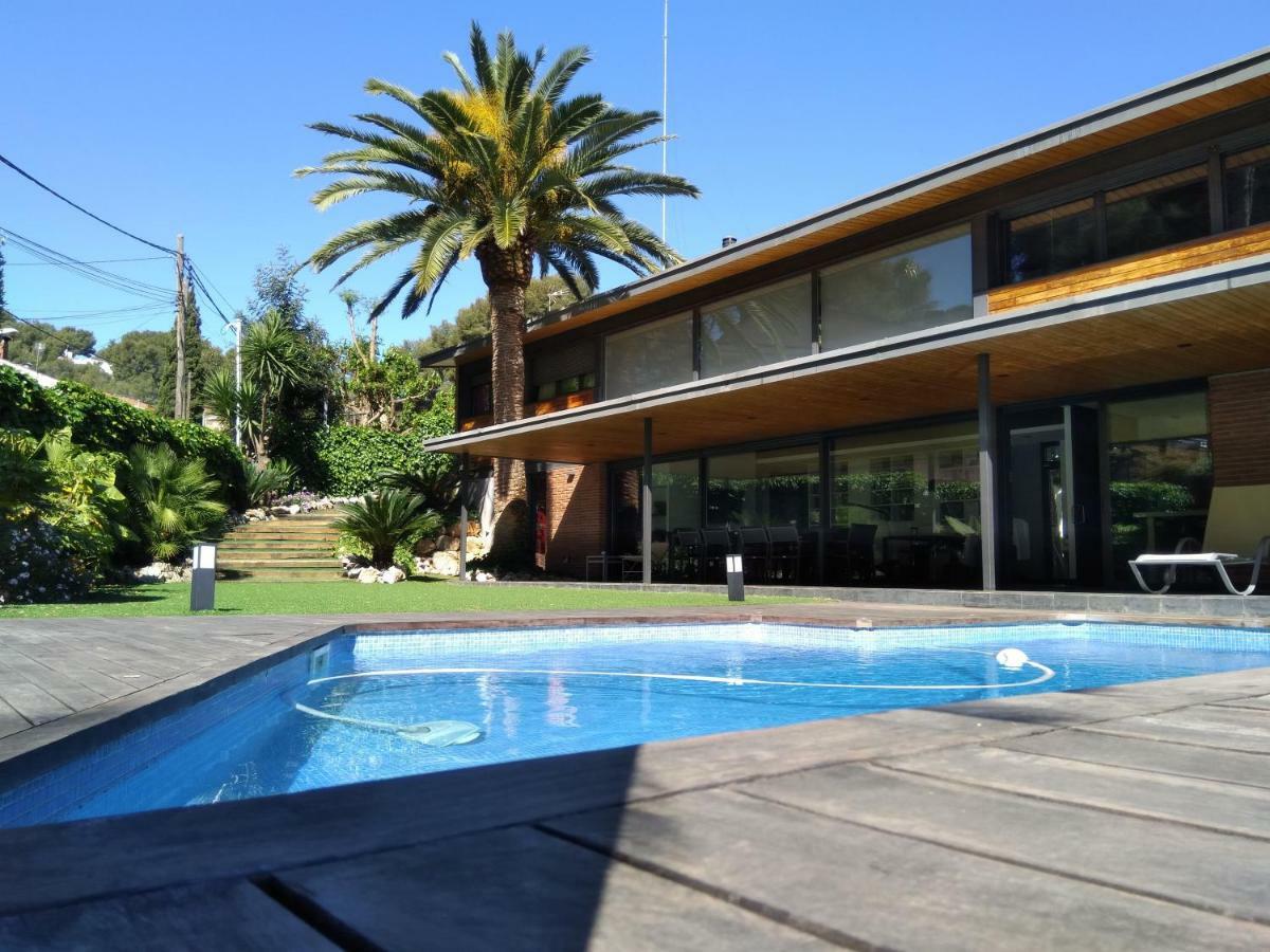 Villa Del Bosque Castelldefels Kültér fotó