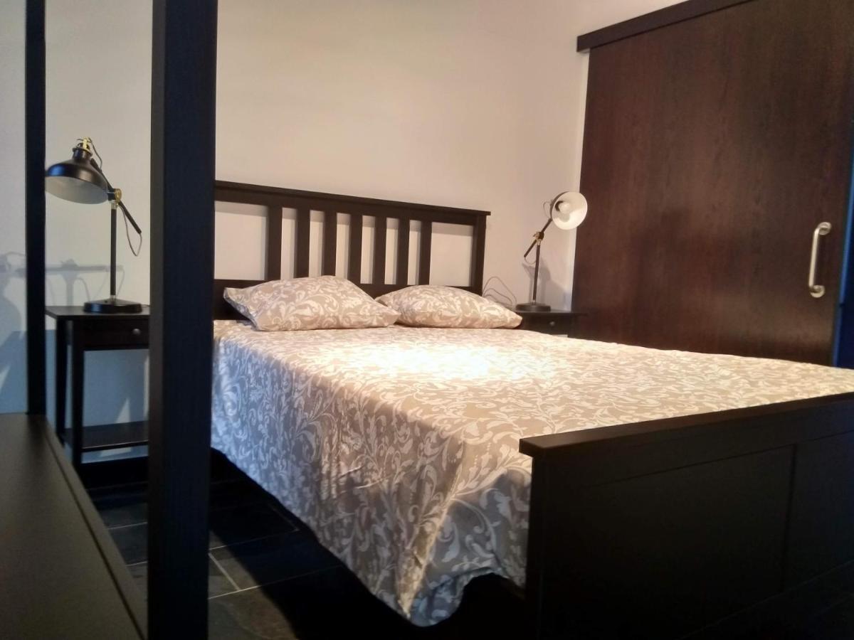 Villa Del Bosque Castelldefels Kültér fotó